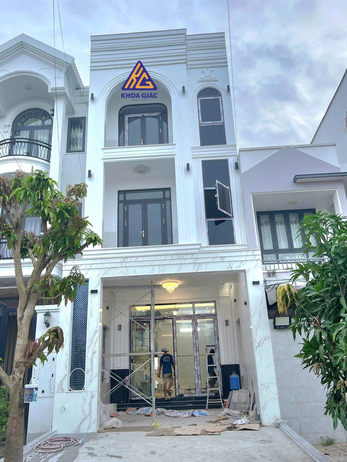 Lắp đặt cửa nhôm kính chống nước tại Cần Thơ