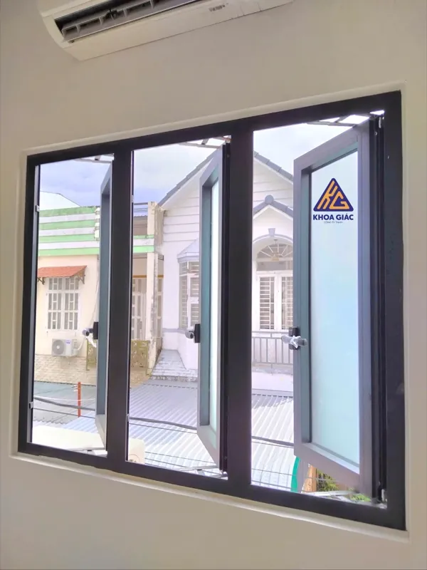 Cửa sổ 3 cánh mở — thi công tại Cần Thơ, Nhôm Kính Khoa Giác