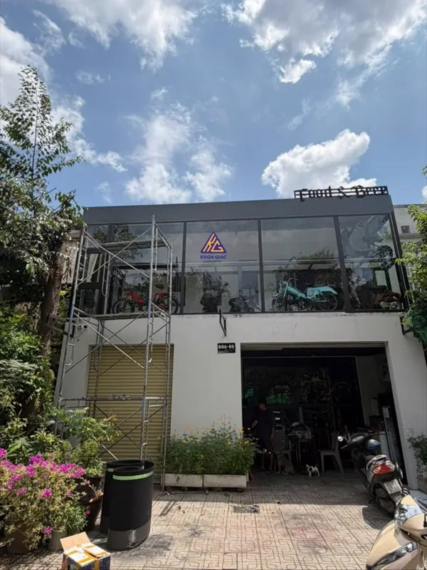 Cửa/vách kính cường lực — thi công tại Cần Thơ, Nhôm Kính Khoa Giác