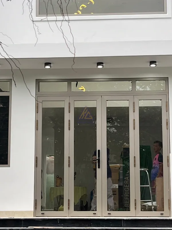 Cửa Xingfa 4 cánh, mở — thi công tại Cần Thơ, Nhôm Kính Khoa Giác
